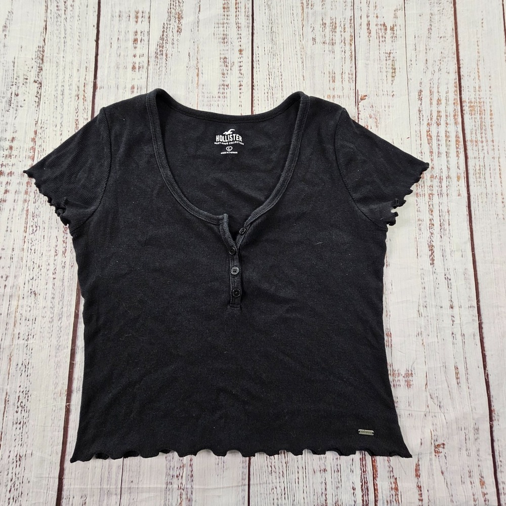 Hollister Must Have Collection Black Short Sleeve Henley T-Shirt Women's L